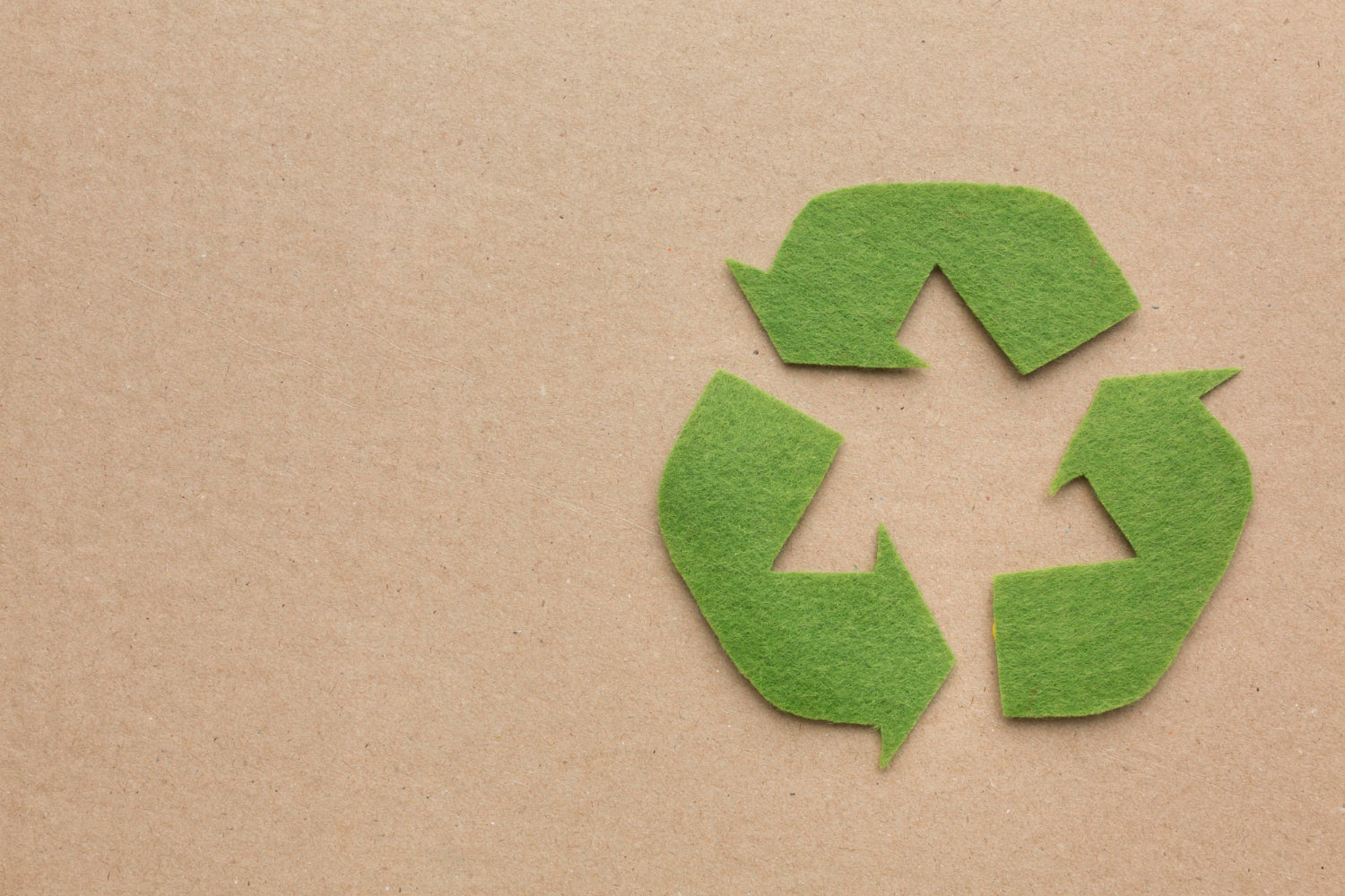 Zero Sprechi e Packaging Plastic-Free: Il Viaggio del tuo Ordine su Maviva Store Eco